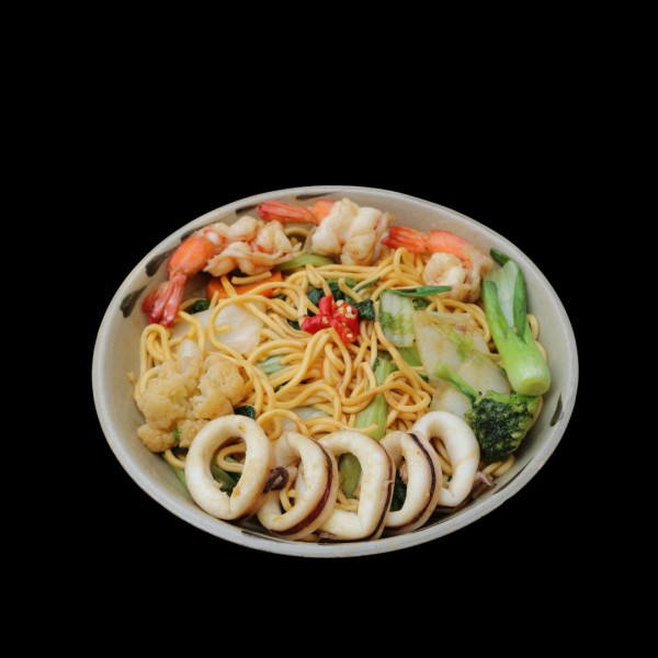STIR-FRIED SEAFOOD NOODLES
